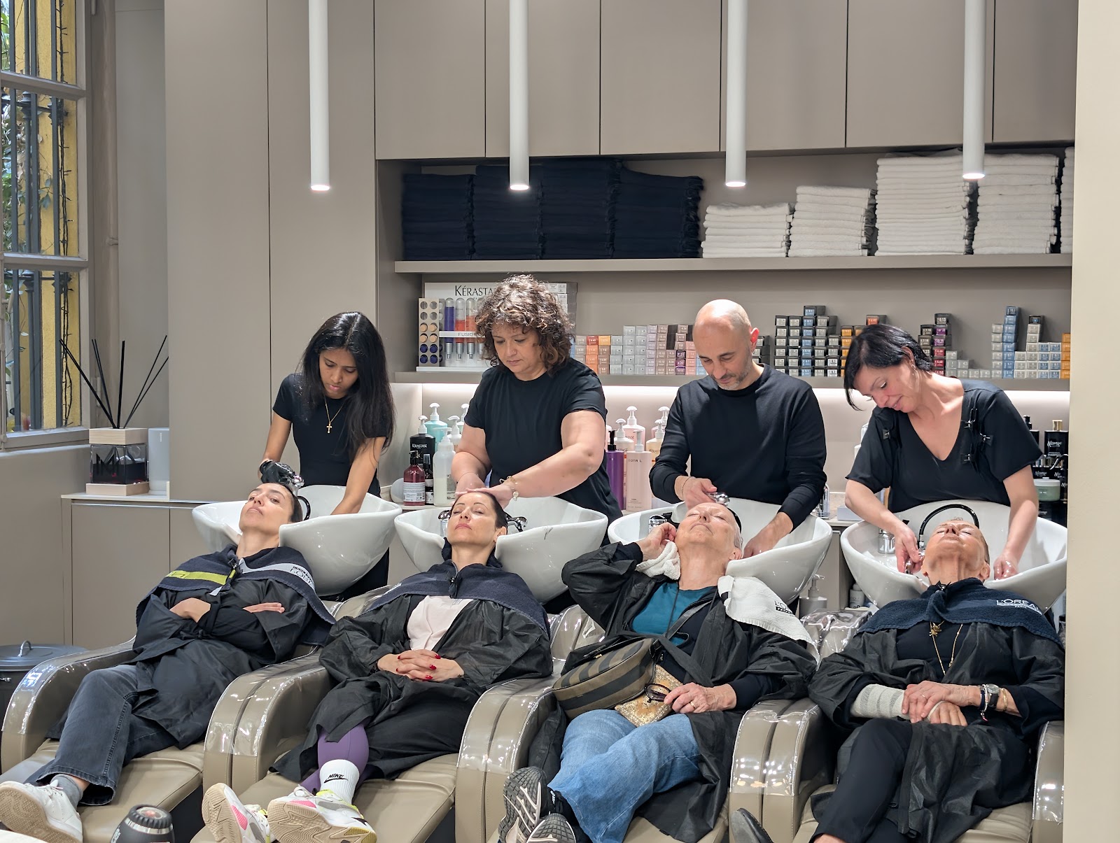 Lavaggio capelli MM Parrucchieri Milano