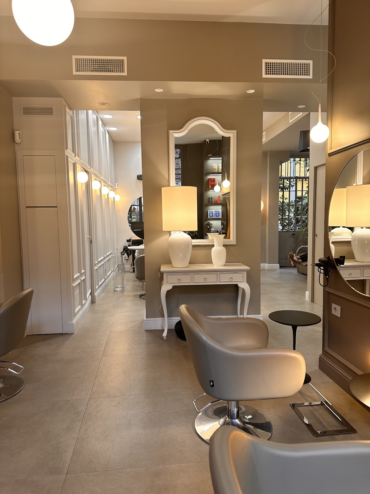 Vetrina su Via Milazzo